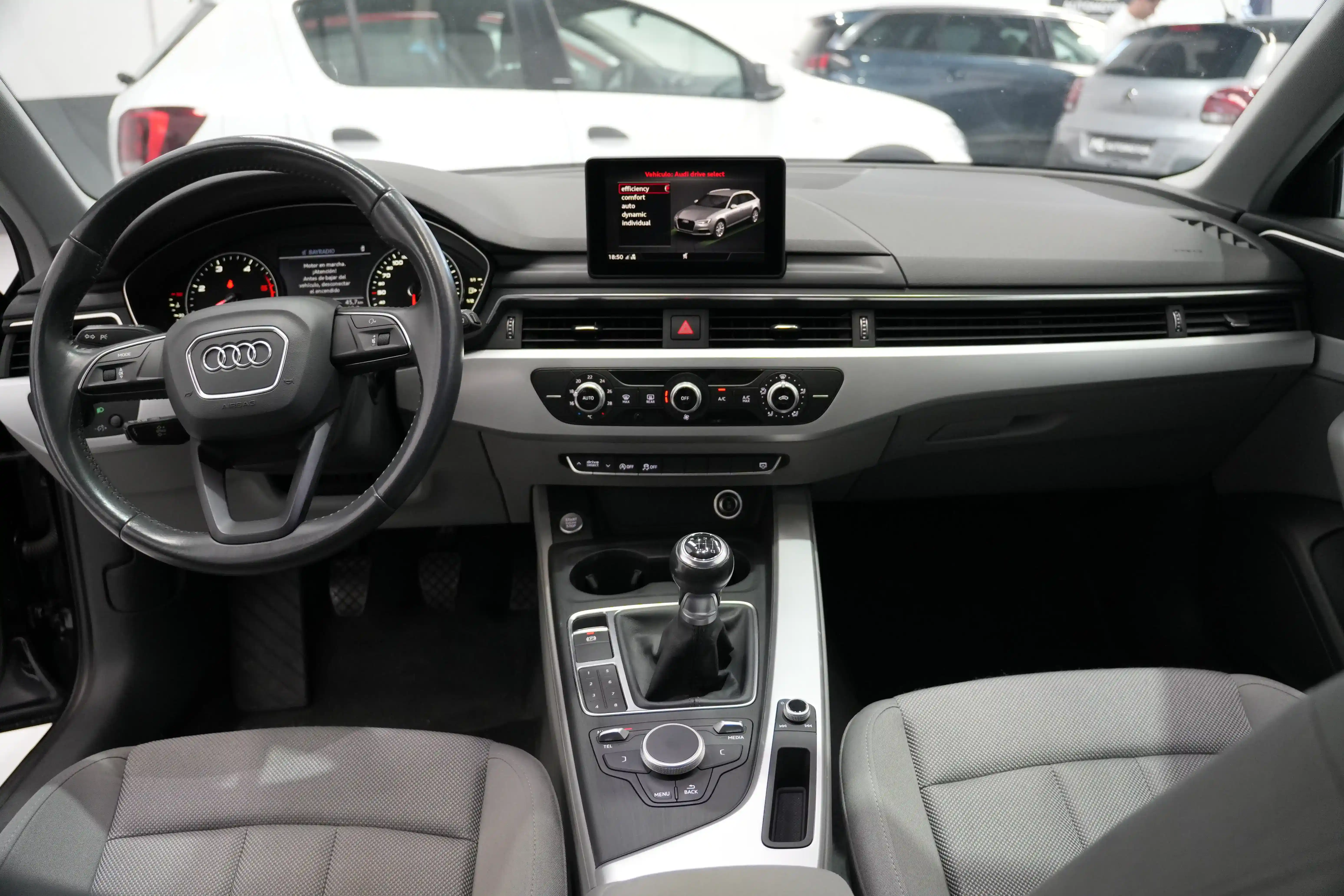 Audi A4 AVANT 2.0 DIESEL - foto 7