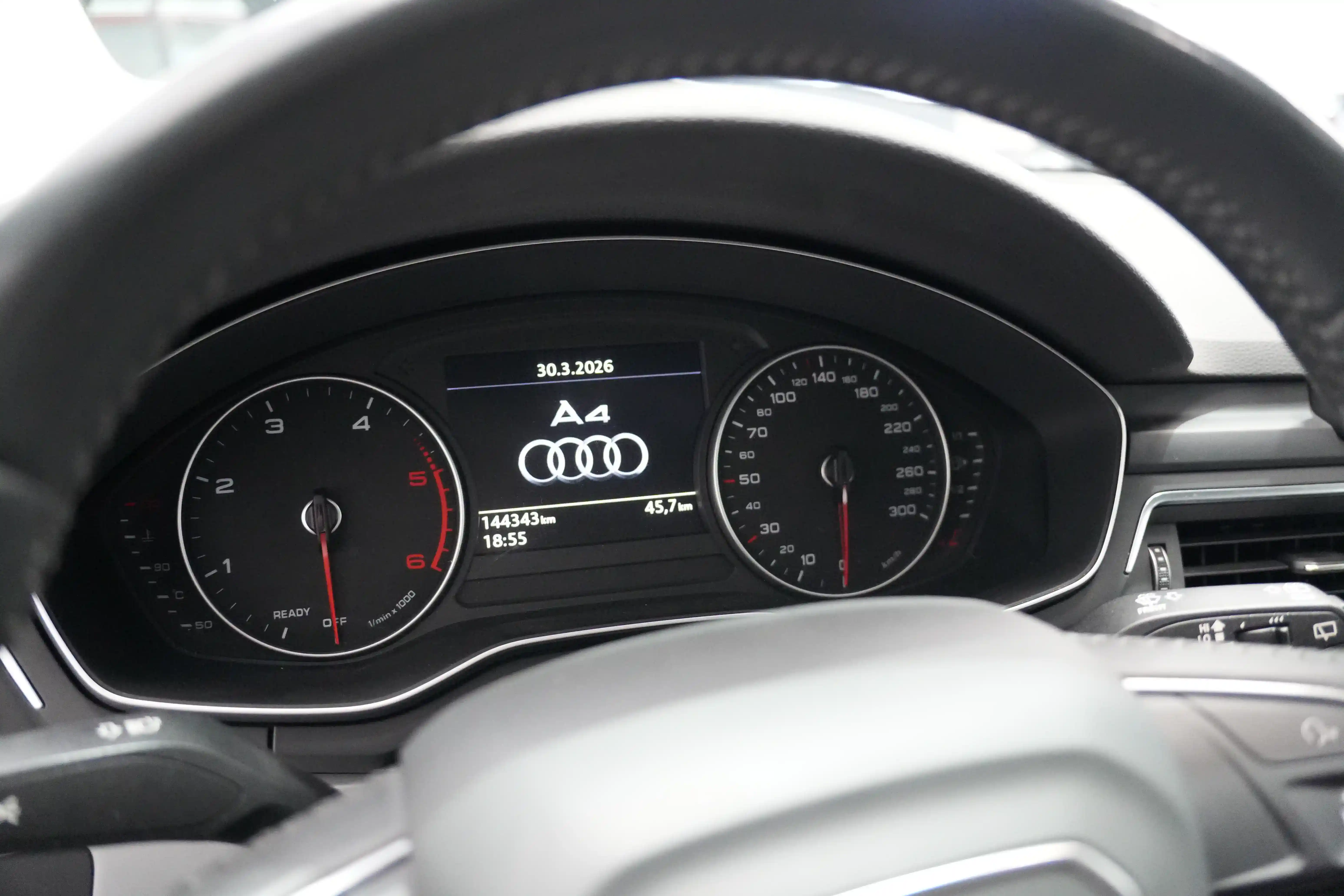 Audi A4 AVANT 2.0 DIESEL - foto 14