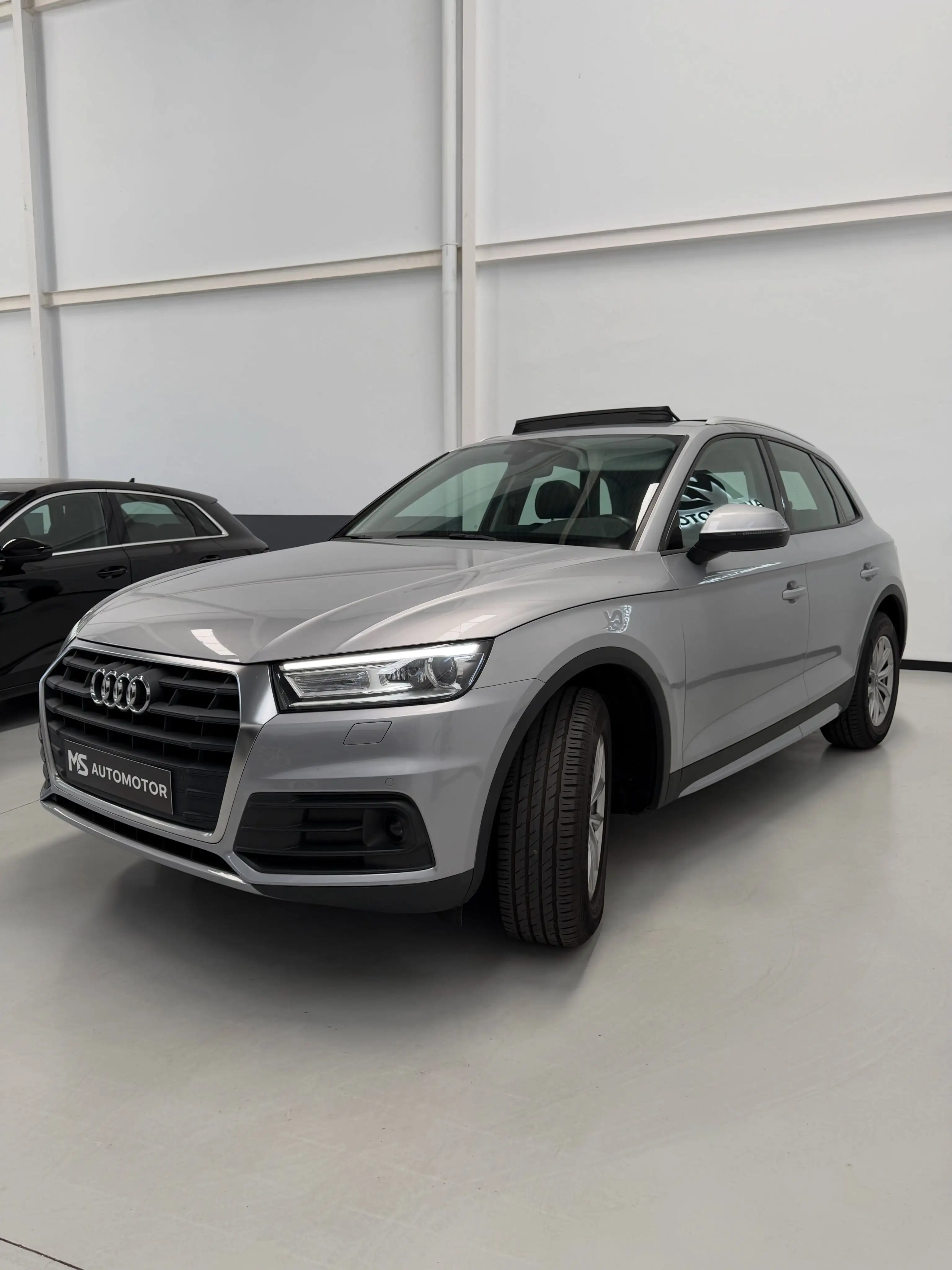 Audi Q5 2.0 TDI / DIESEL - foto 5