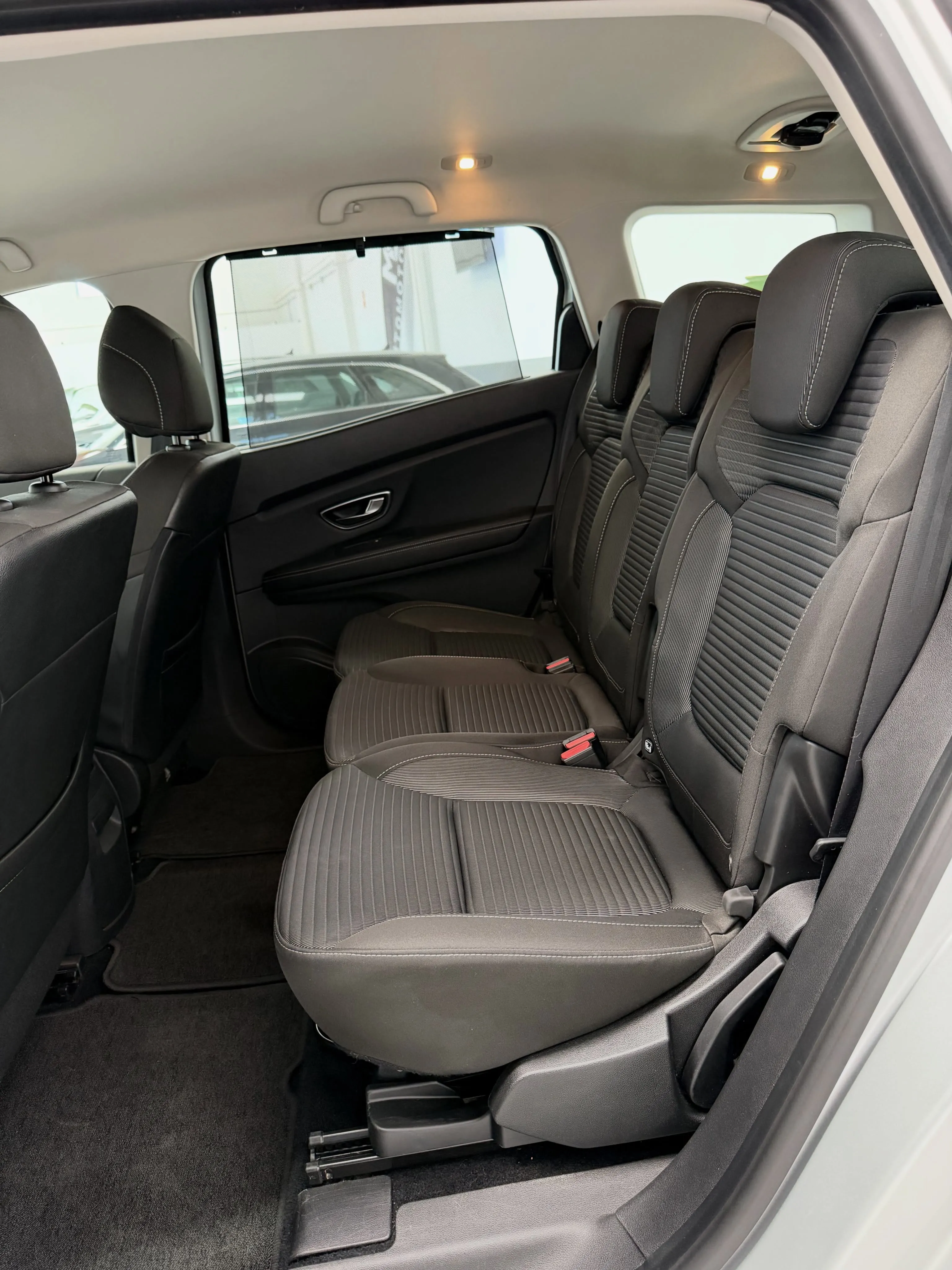 Renault GRAND SCENIC - 7 Plazas 1.7 DCI - foto 11