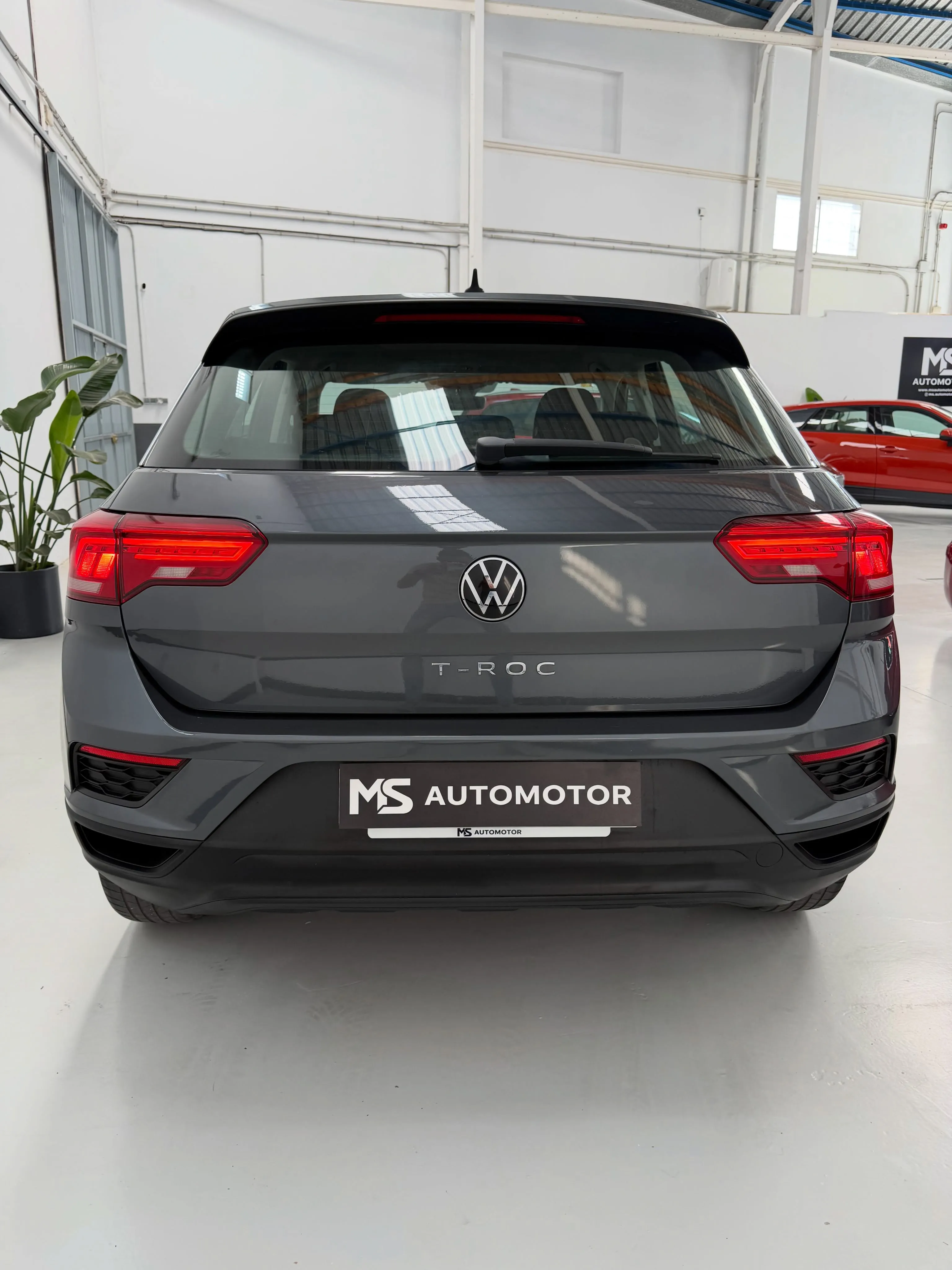 Volkswagen T-ROC 1.6 TDI / DIESEL - foto 3