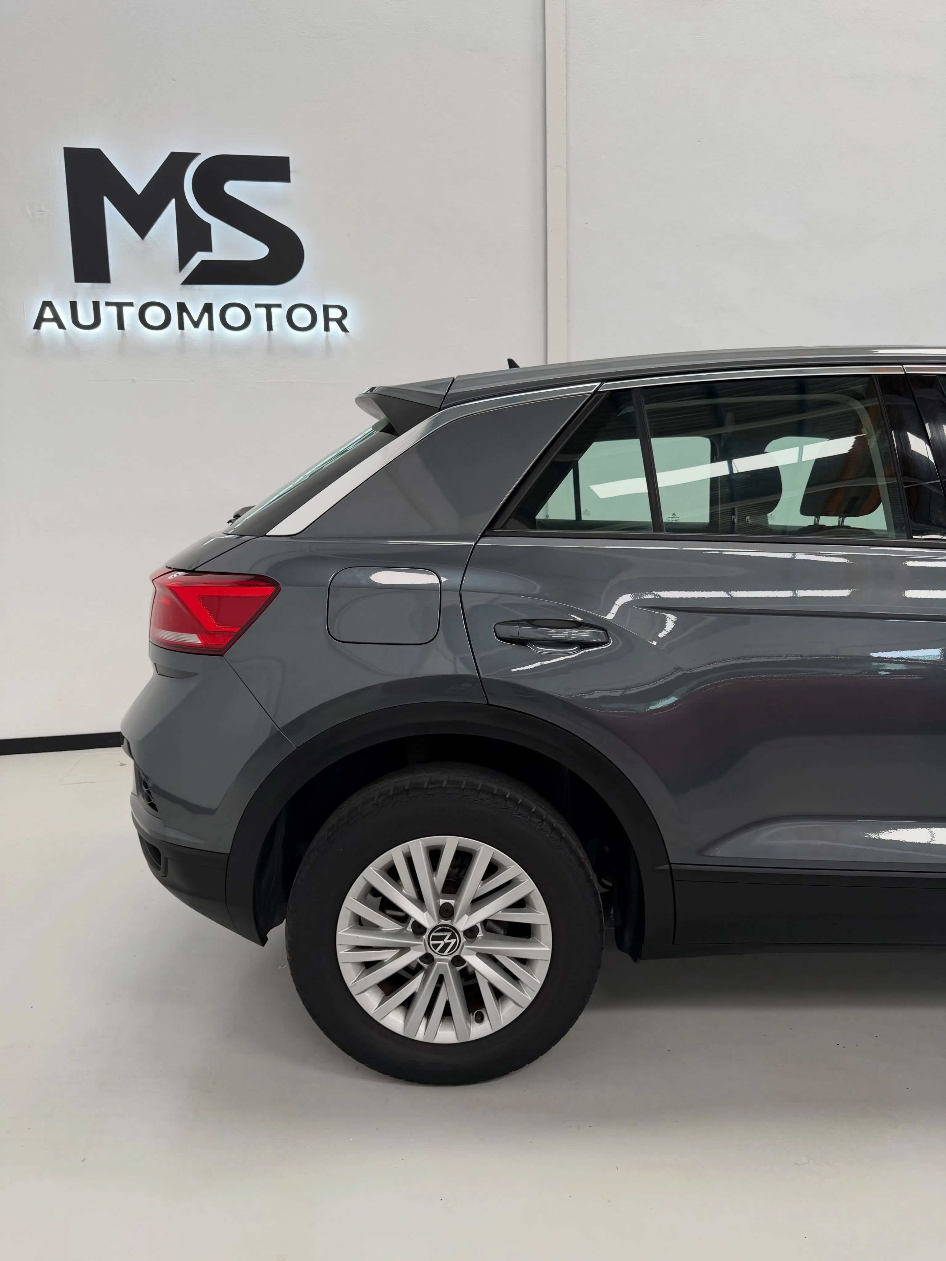 Volkswagen T-ROC 1.6 TDI / DIESEL - foto 7