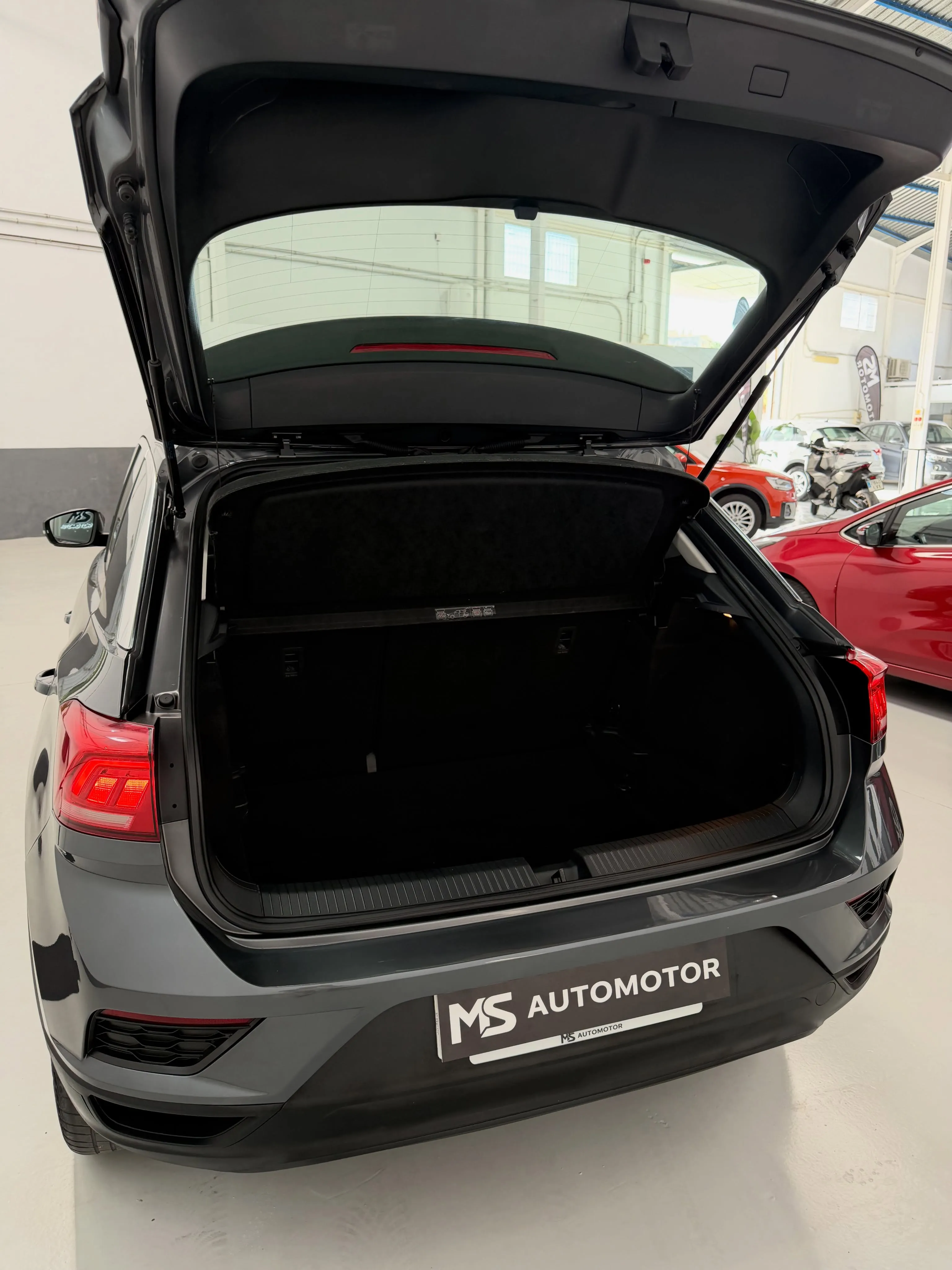 Volkswagen T-ROC 1.6 TDI / DIESEL - foto 20