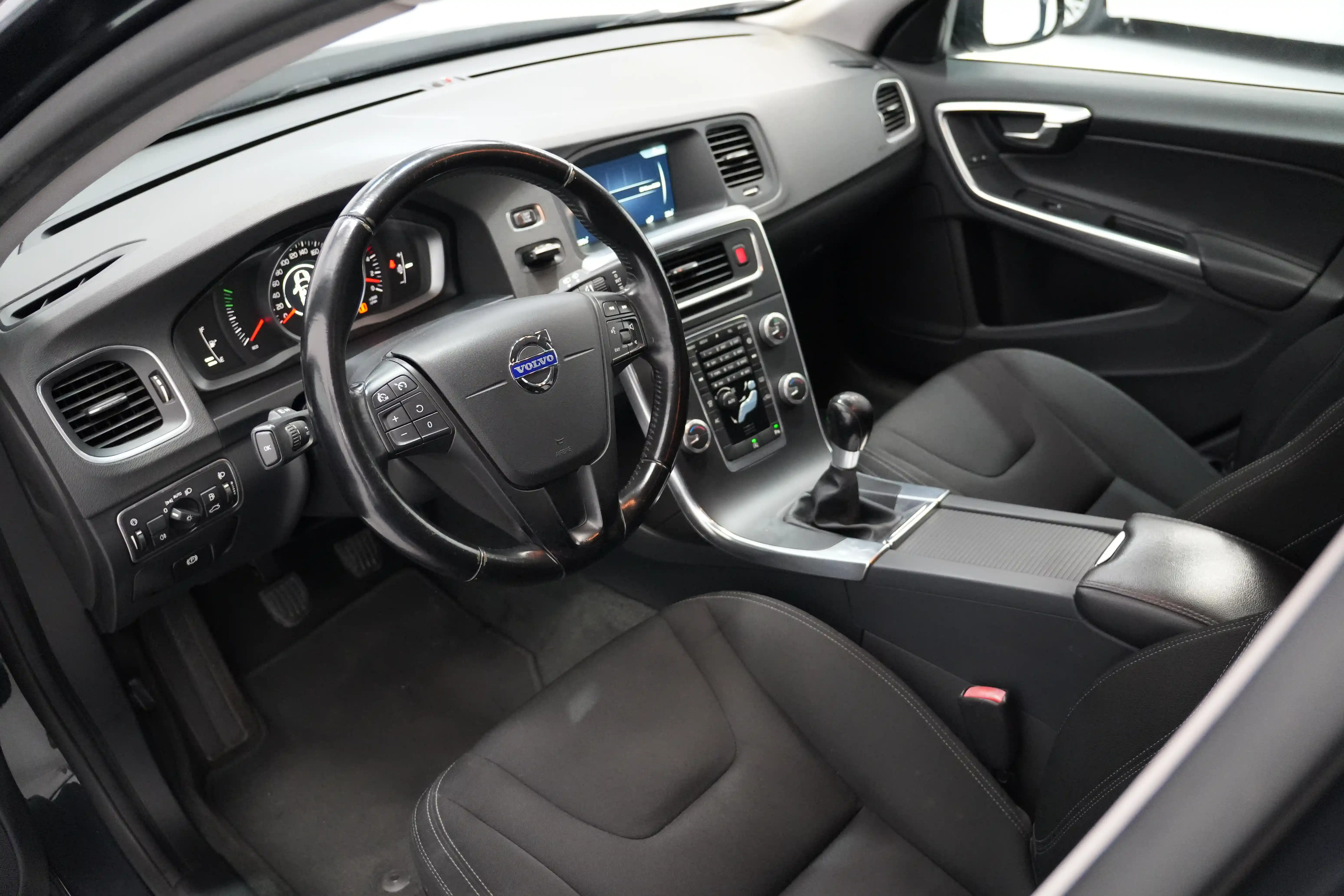 Volvo V60 1.6 Diesel - foto 6