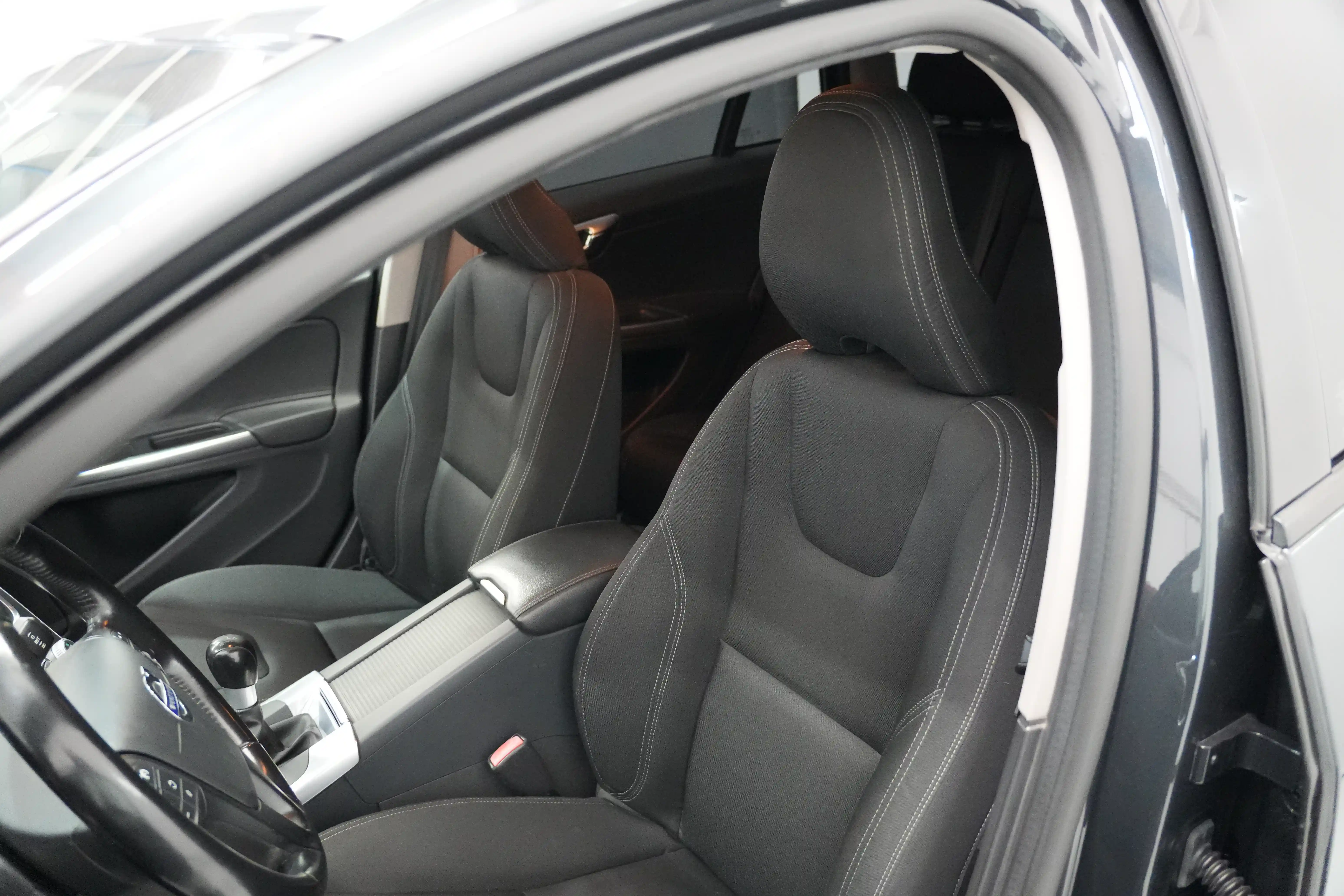 Volvo V60 1.6 Diesel - foto 9