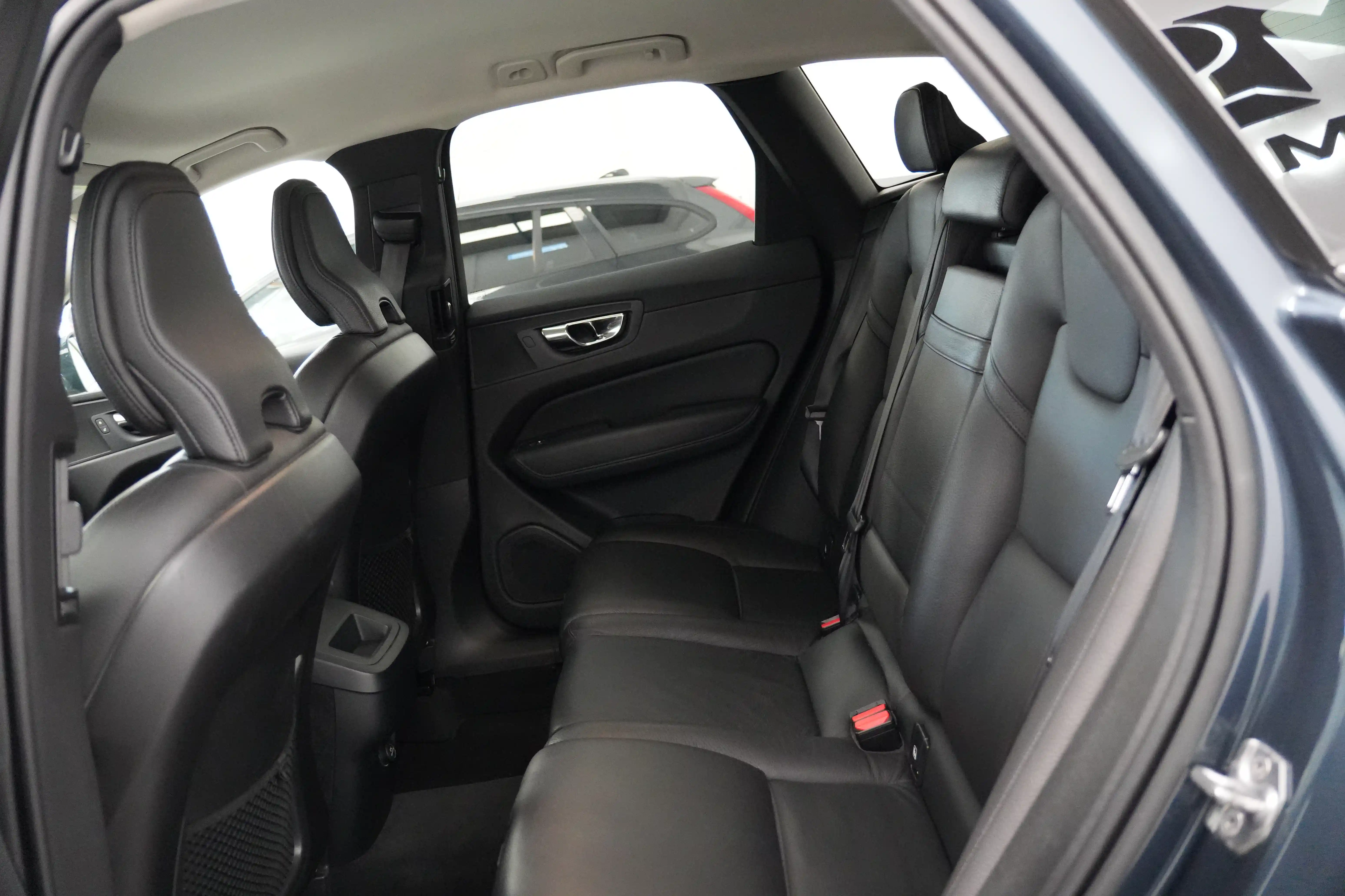 Volvo XC60 D4 2.0 Diesel - foto 15