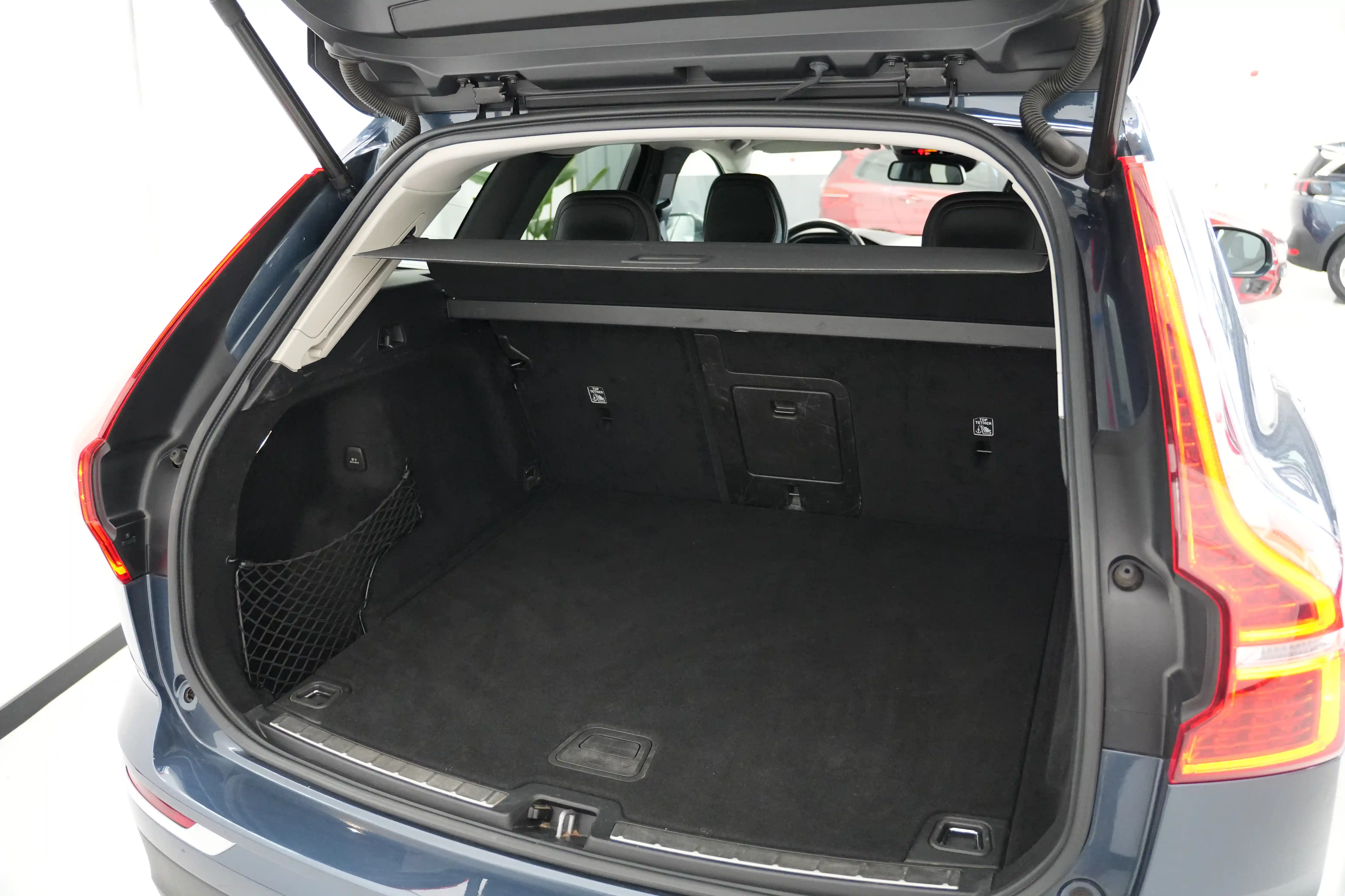 Volvo XC60 D4 2.0 Diesel - foto 21